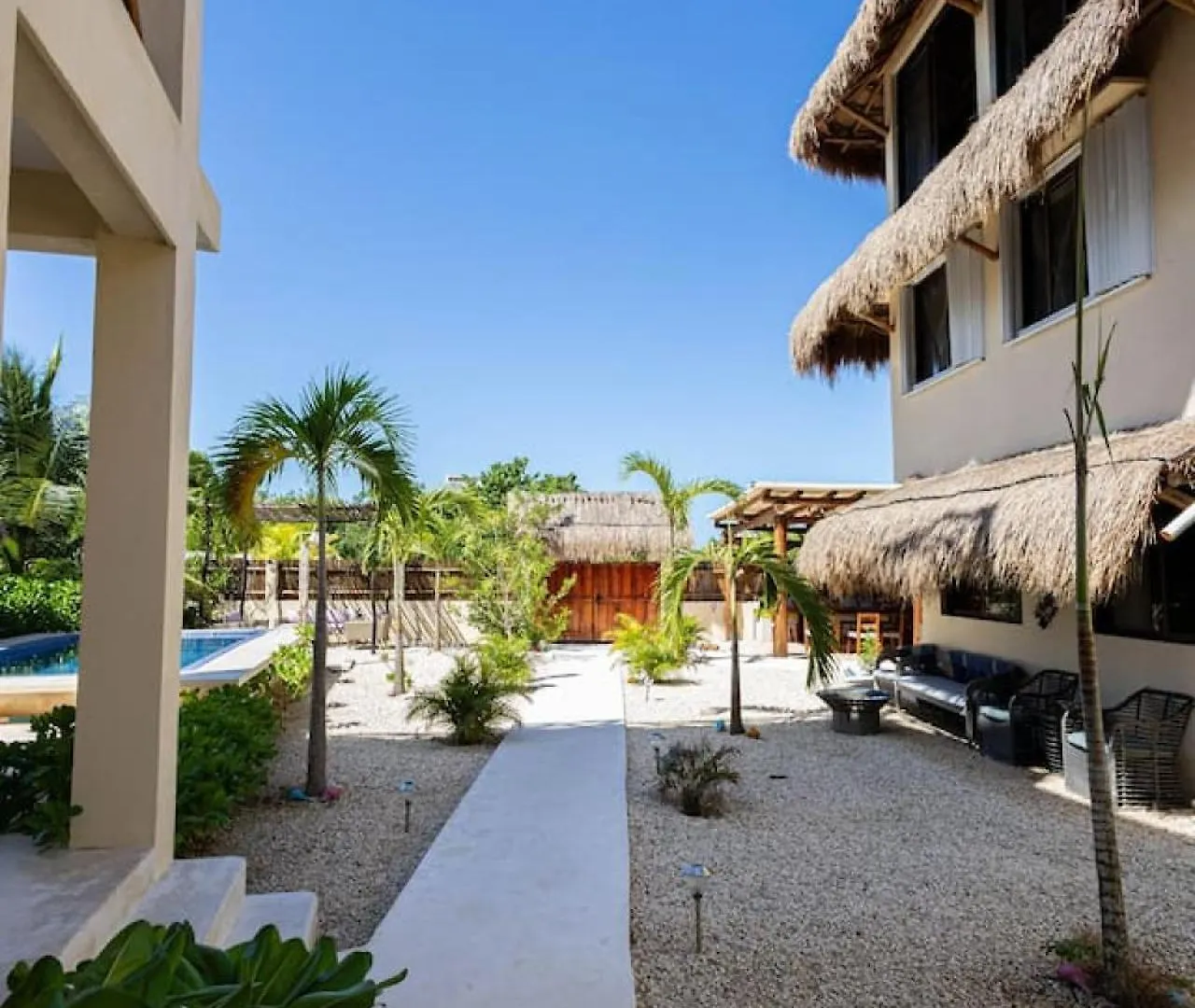 3 Bedrooms House Shared Pool Isla Holbox Holiday home