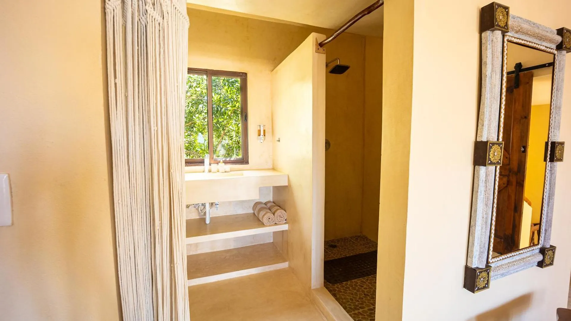 Holiday home 3 Bedrooms House Shared Pool Isla Holbox