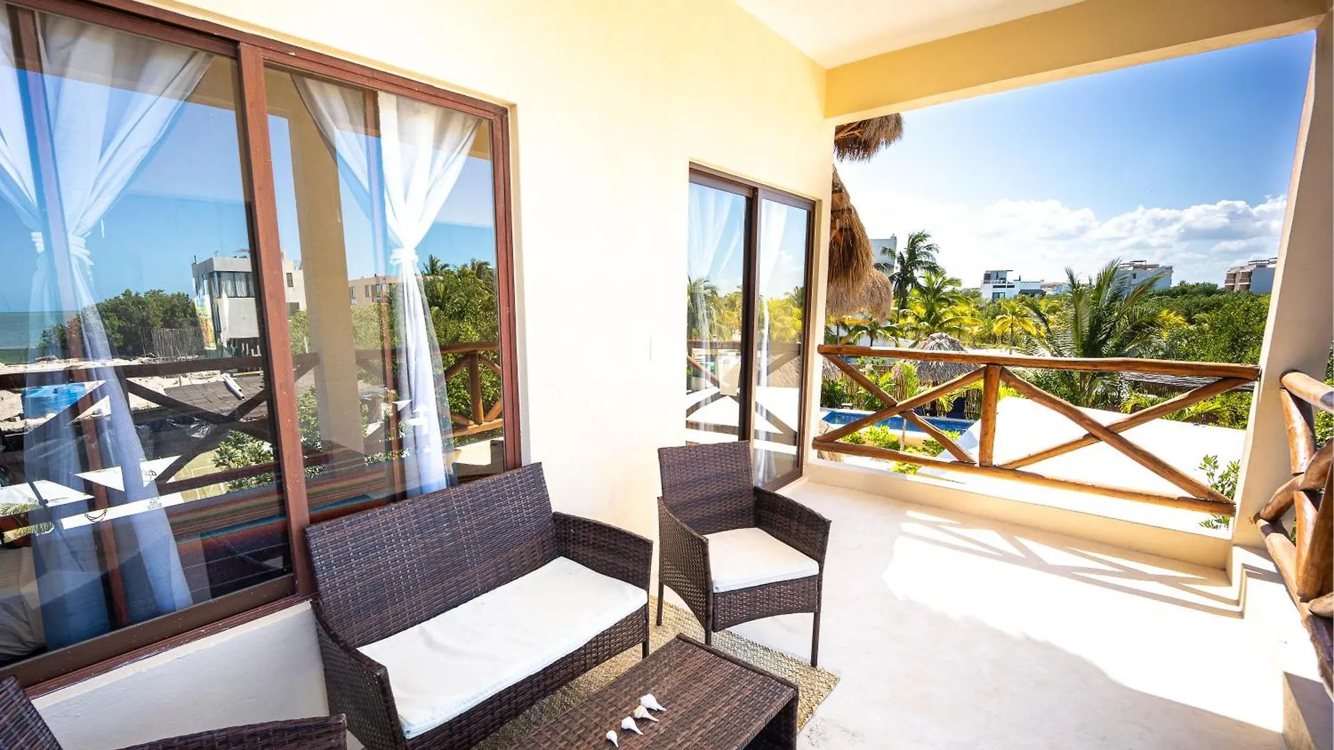 3 Bedrooms House Shared Pool Isla Holbox Mexico